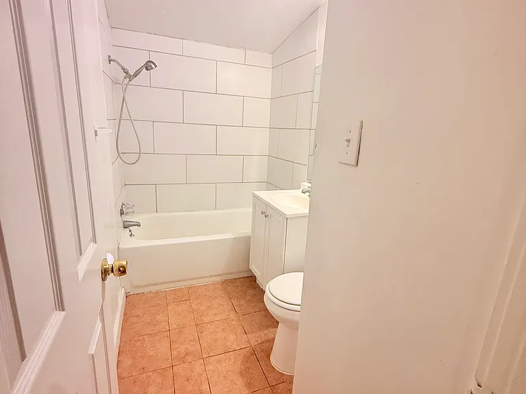 45503 Genoa Ave — Photo 4