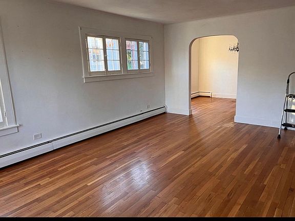 2nd image of 87 Crestmont Rd