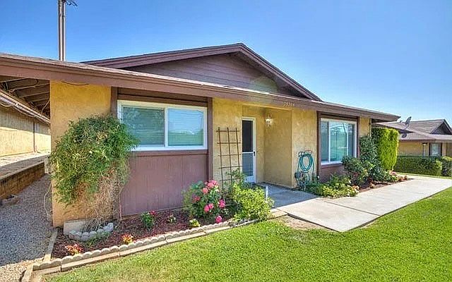 1st image of 35369 Acacia Ave #1