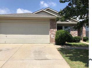 8704 Saddle Ridge Cir, Fort Worth, TX 76123