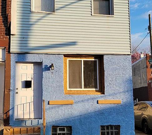 2nd image of 3063 Joyce St