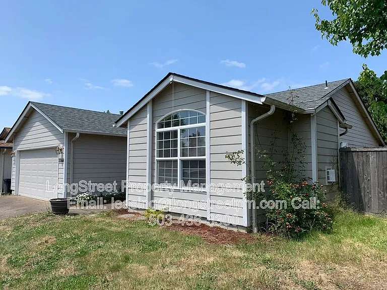 3044 NE Glacier Way — Photo 2