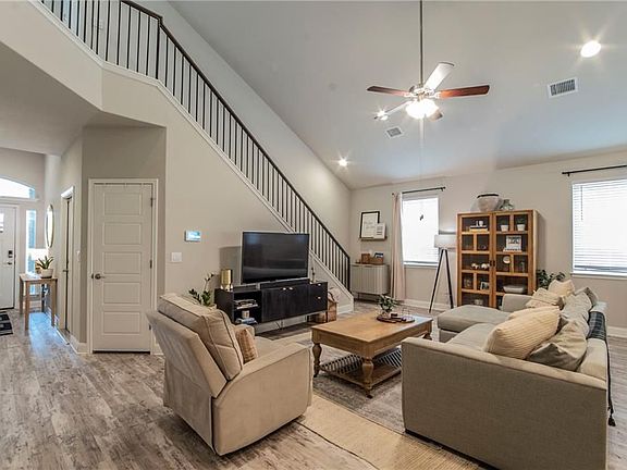 3rd image of 9213 Margaret Jewel Ln