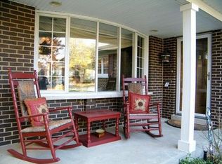 324 S Lincoln Ave, Park Ridge, IL 60068