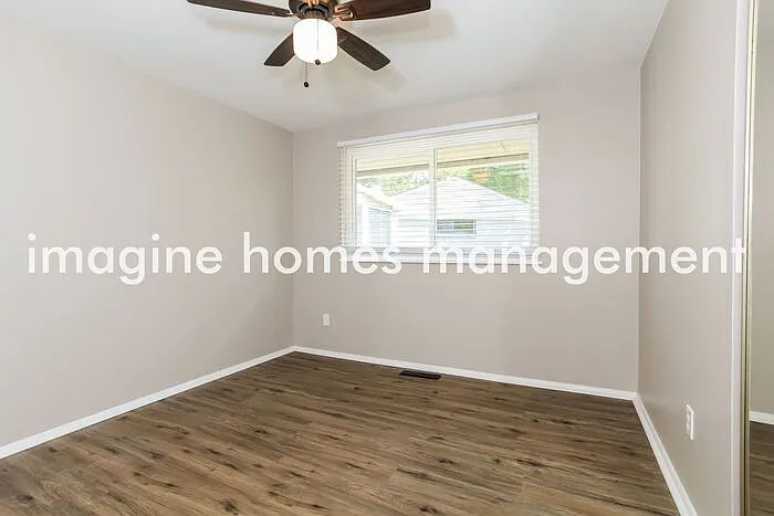 11147 Hawk St — Photo 6