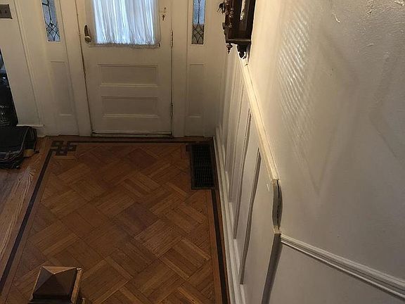 5th image of 192 Midwood St