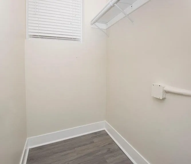646-48 W Roscoe St #648.5 — Photo 8
