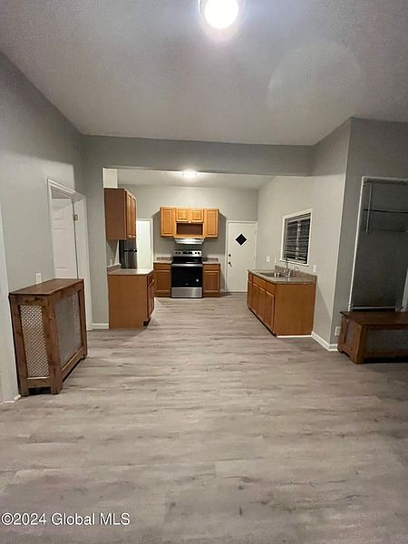 2nd image of 9 Bayard Street