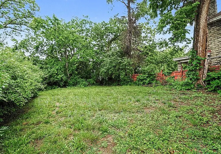 937 Grand Ave — Photo 26
