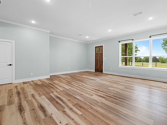 5th image of 3570 County Road 3601