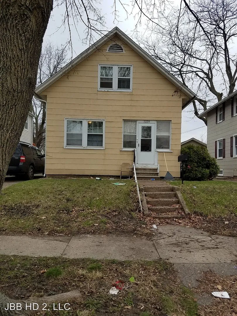 3220 16th Ave photo 1
