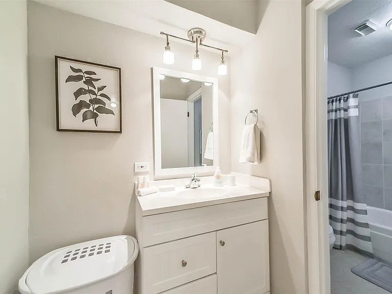 1413 Ramada Dr #1413 — Photo 2