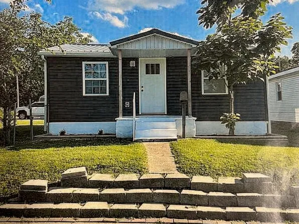 310 Helen Ave, Chaffee, MO 63740