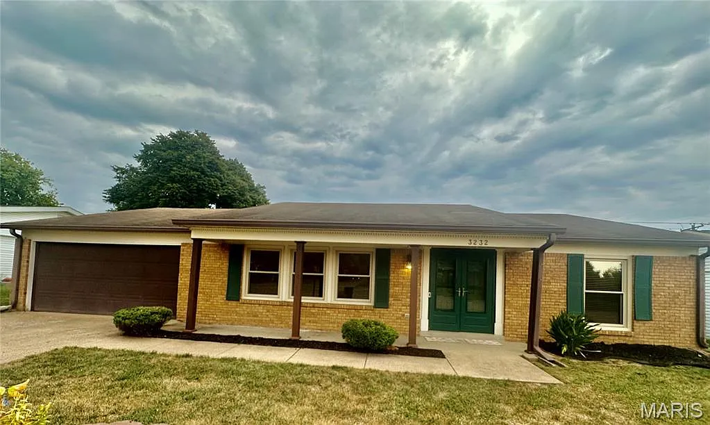 3232 West Blvd photo 1