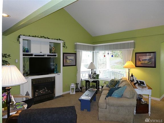 5th image of 2038 16th Ave SE