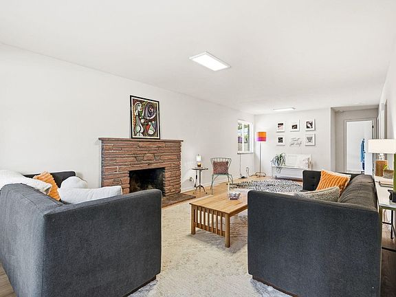 3rd image of 3280 Dartmouth Ave