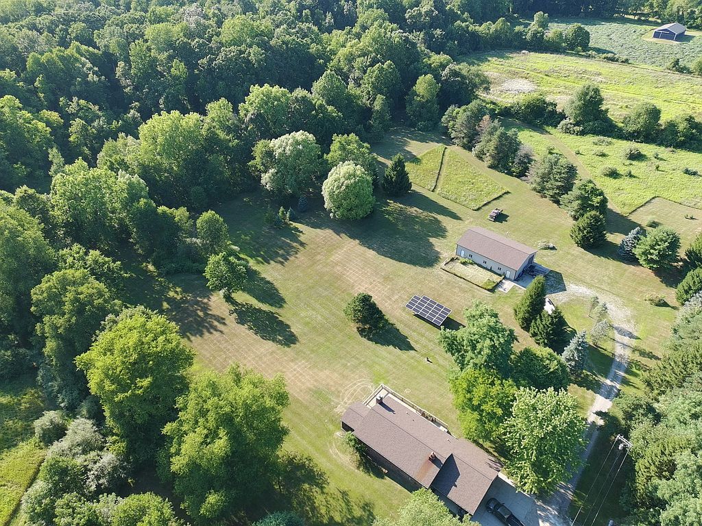 6776 Farley Rd - Property Image