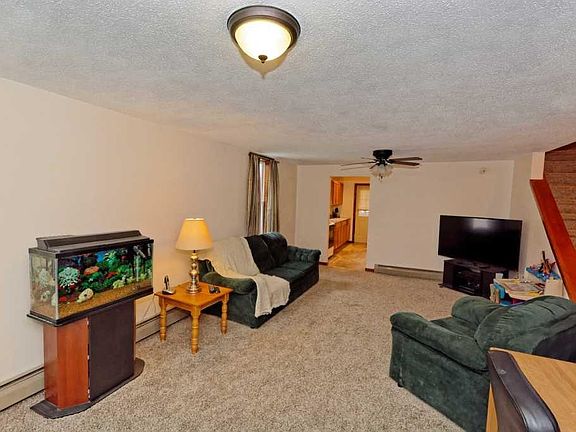 3rd image of 24 Underwood Ave