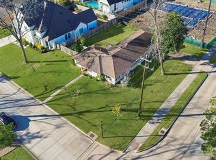 8802 Cedarbrake Dr, Houston, TX 77055