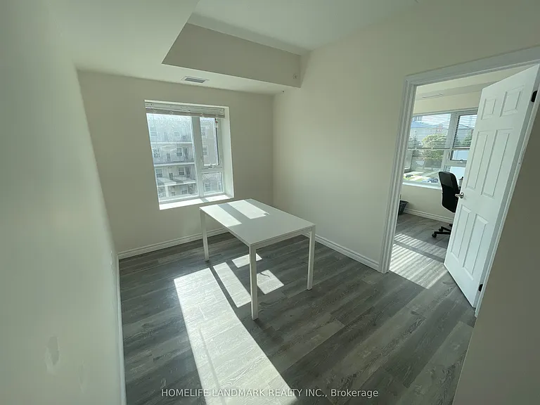 246 Lester St #602 — Photo 10