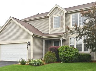 1690 Charles Dr, Wheeling, IL 60090