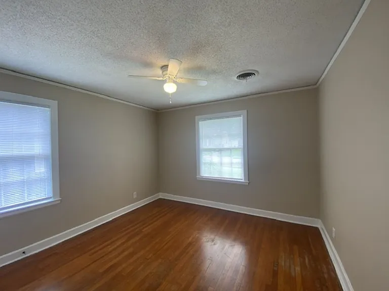 1598 N Michelle Cir — Photo 4