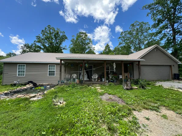 461 State Highway 896, Parkers Lake, KY 42634