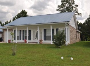 122 Teddy Ln, Picayune, MS 39466