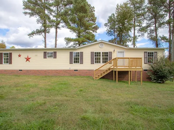 250 Carters Point Rd, Buffalo Junction, VA 24529