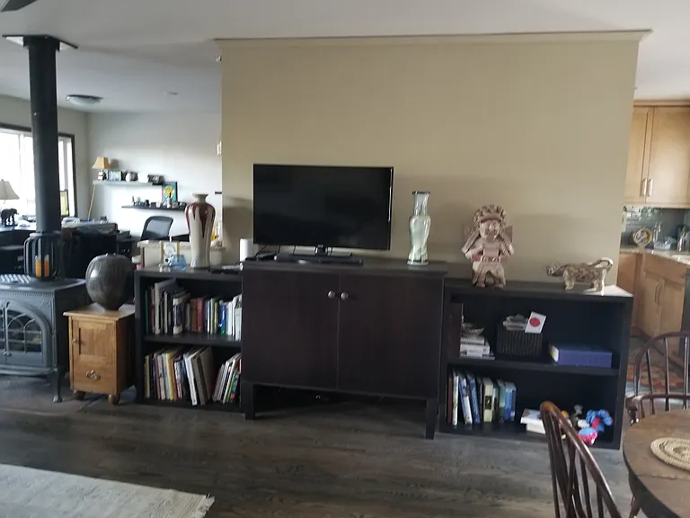 926 Village Green Ln — Photo 9
