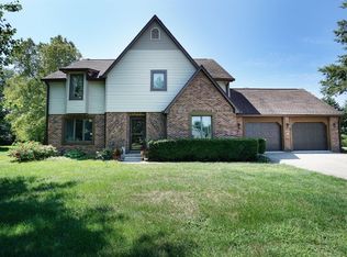 5041 Chenoweth Rd, Waynesville, OH 45068