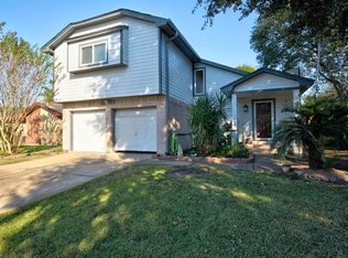 1031 E Brompton Dr, Pearland, TX 77584