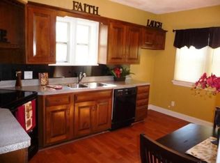 4871 N 72nd St, Milwaukee, WI 53218