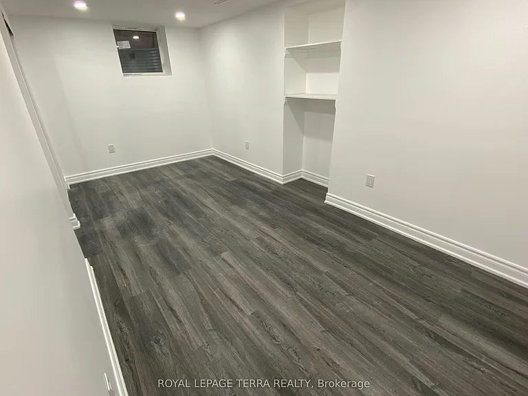 44 Howling Cres #BASEMENT — Photo 4