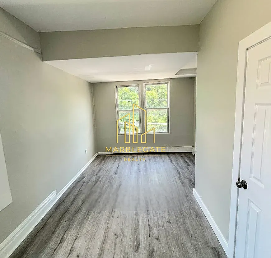 4 bed, $2,595 — Photo 3