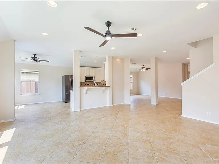 4202 Santa Marina St — Photo 5
