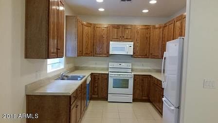 4th image of 518 W Brown St