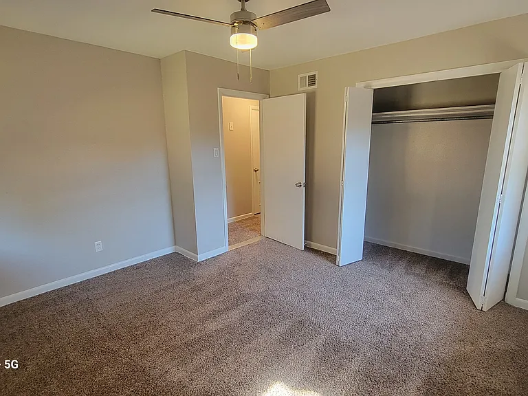 908 N Hughes St — Photo 16