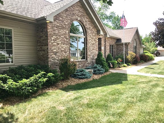 3rd image of 765 E River Dr
