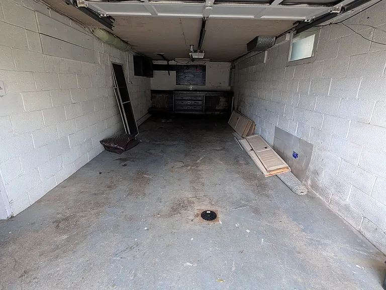 garage