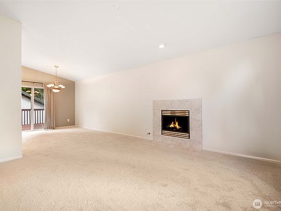 5th image of 31405 78th Drive NW
