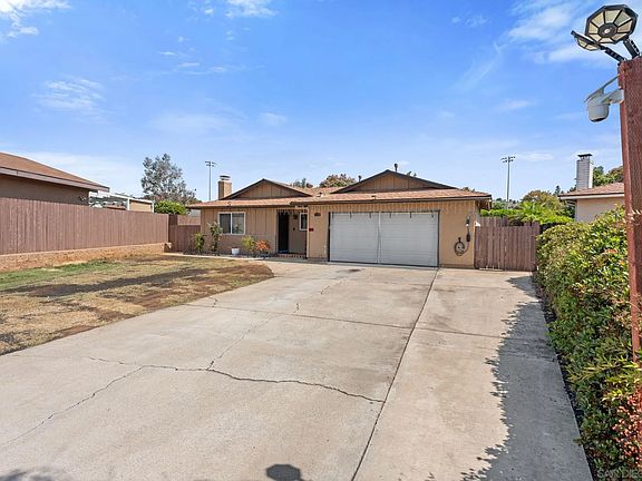 4th image of 1434 Coker Way