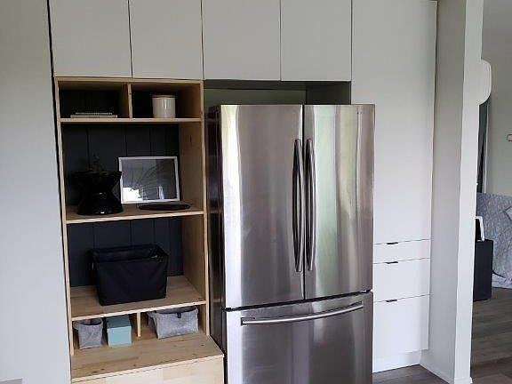 5th image of 252 Riverbend Cres