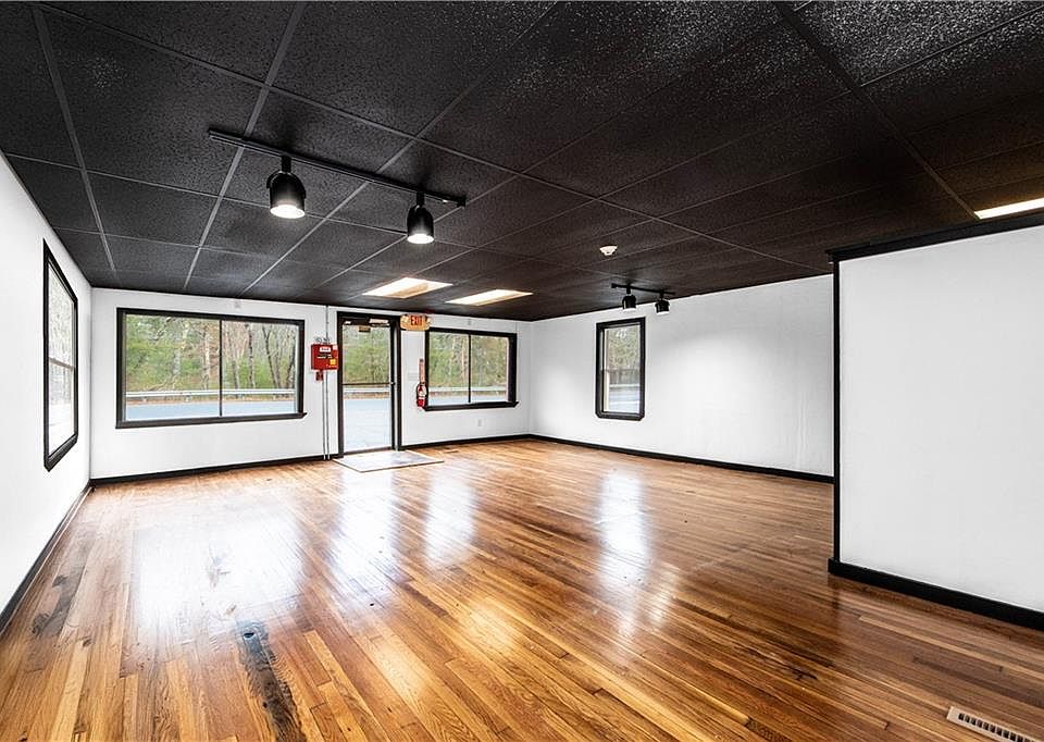 1st image of 120 Danielson Pike
