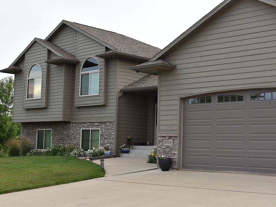 1st image of 8009 S Grass Creek Dr