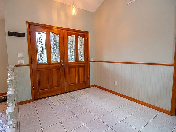 2nd image of 3909 Tano Dr