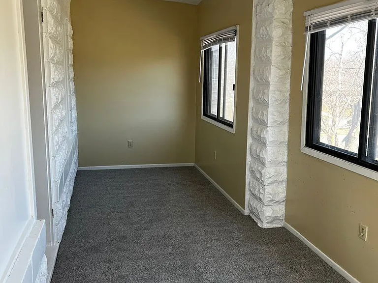 467 Herschel St. — Photo 12