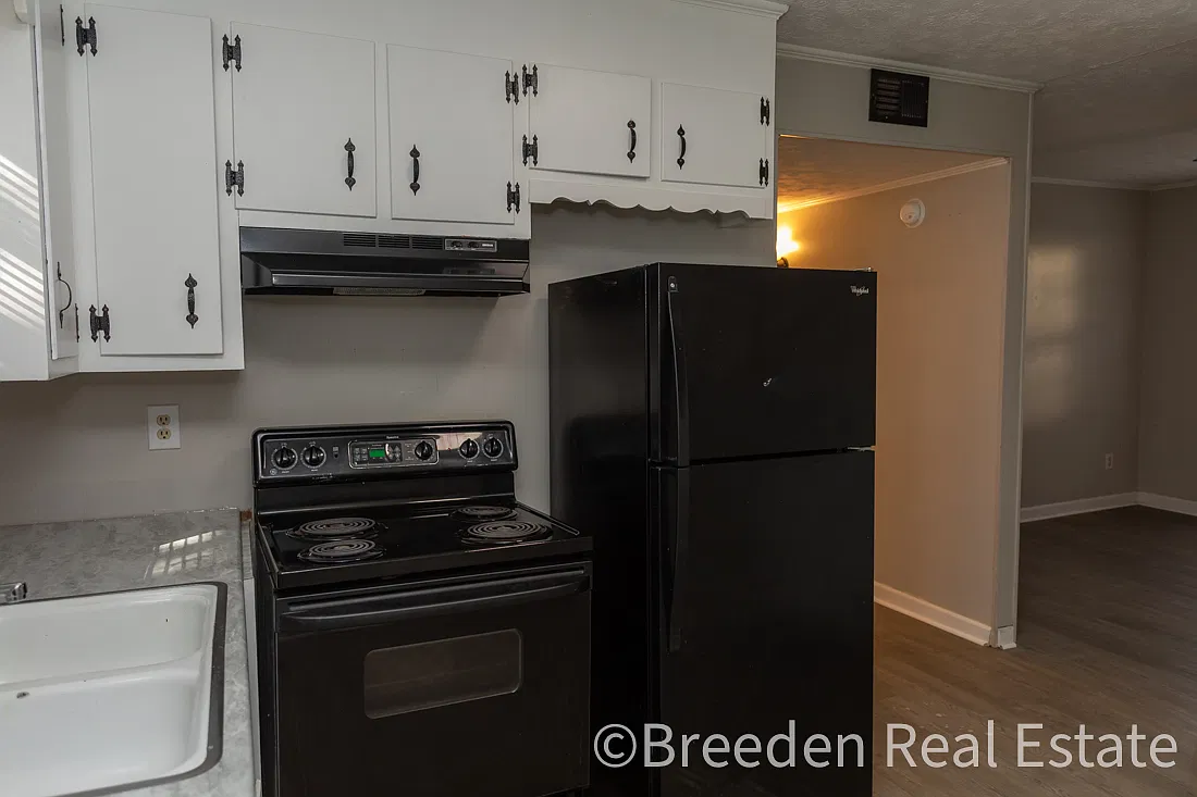 077-01: Gamecroft Duplexes - 2B — Photo 4
