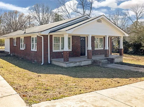 1729 Spring St NE, Conyers, GA 30012