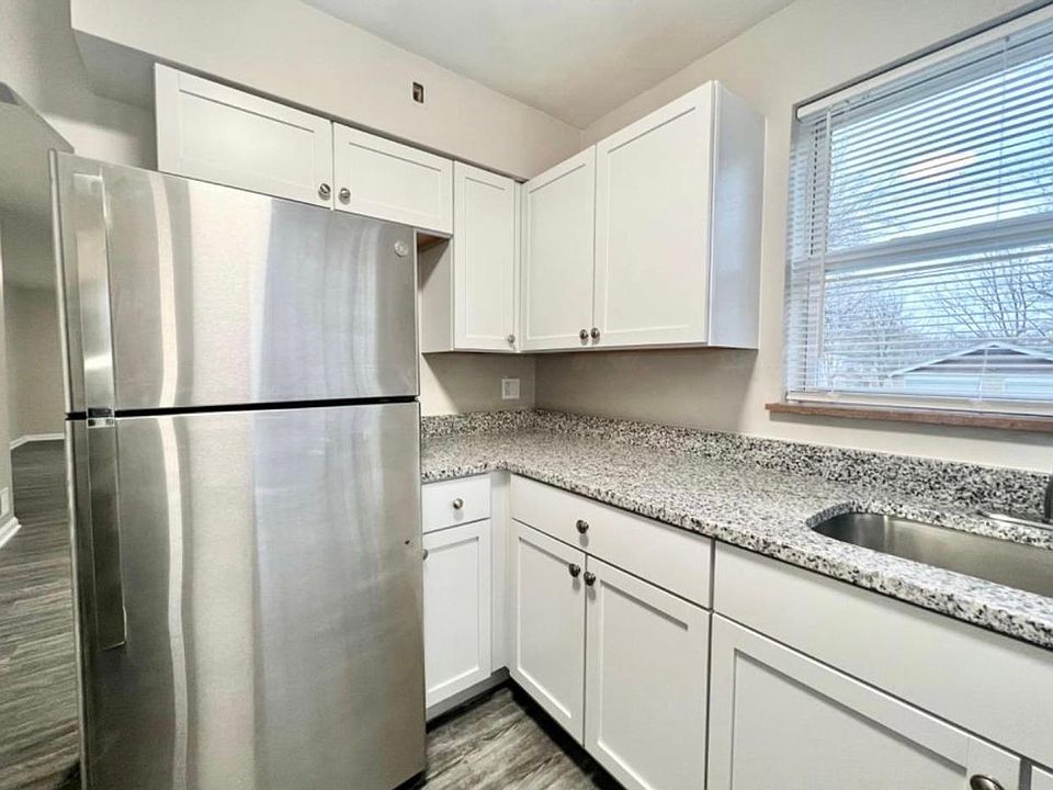 1st image of 164 Mackenzie Ave #A